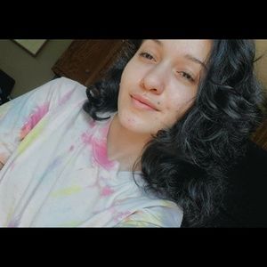 Meet your Posher, Nora